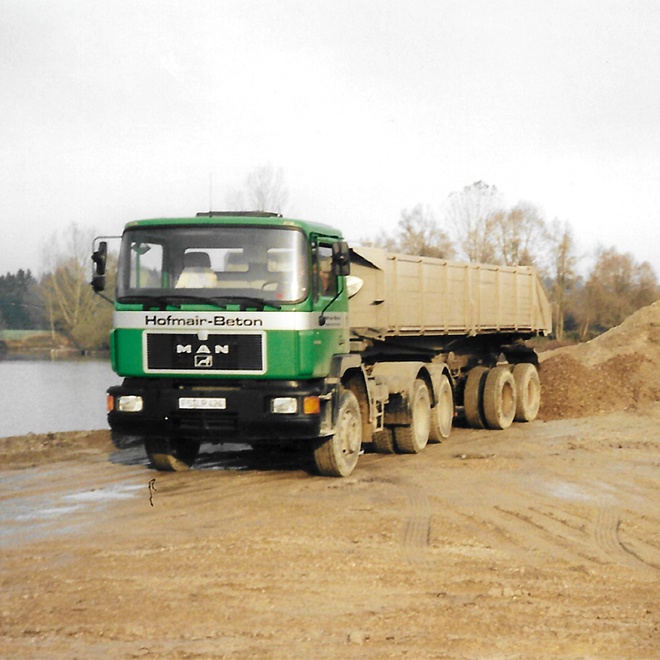 Hofmair Transporter bei Kiesweiher